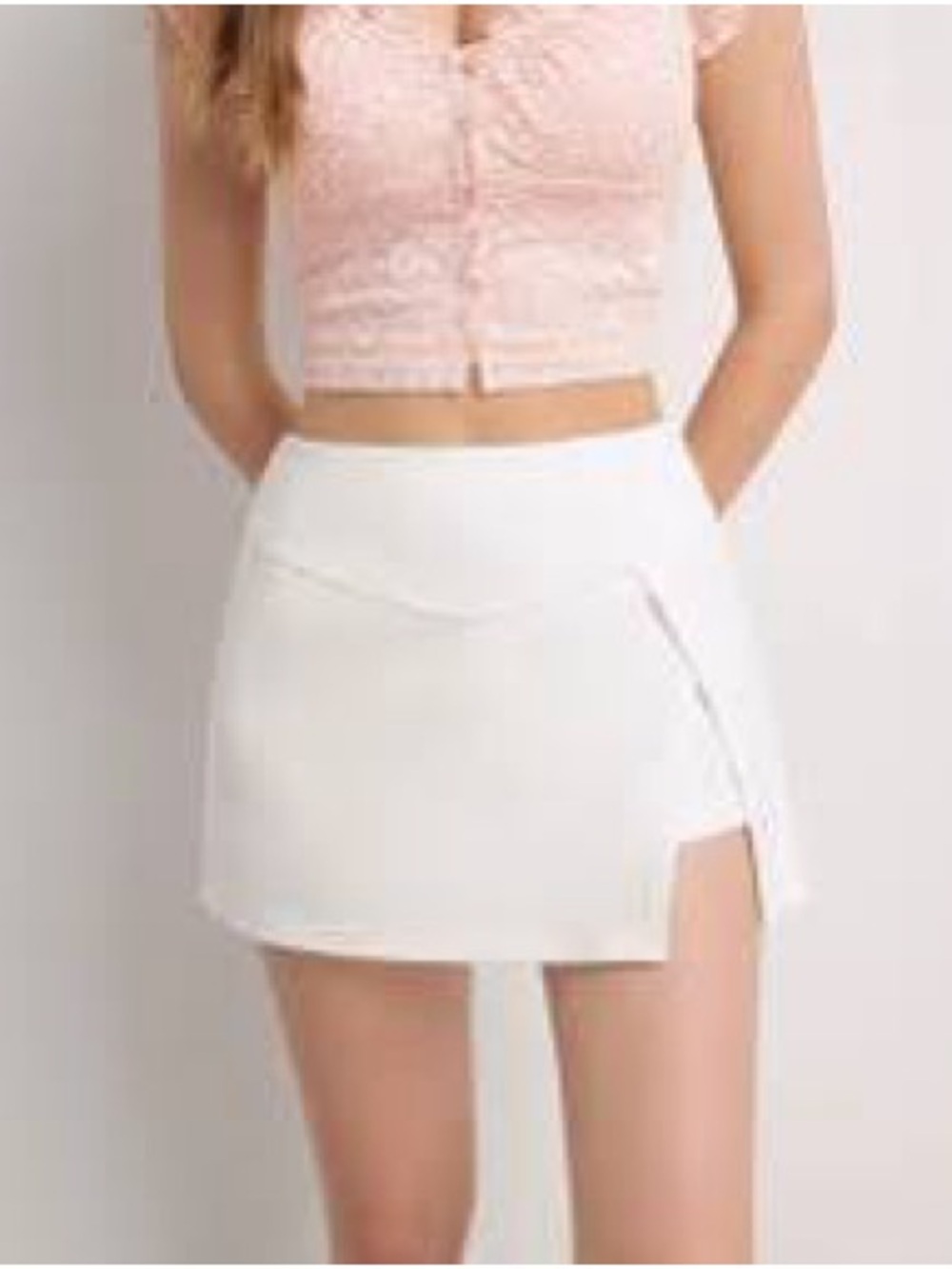 NWT Francesca's Collections White High-Waist Mini Skirt with Side Slit